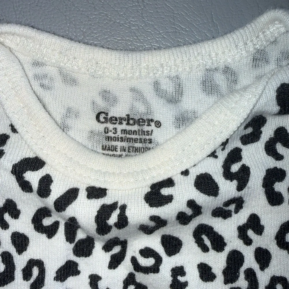 Gerber Black and White Leopard Print Bodysuit‎